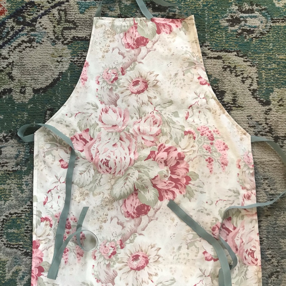 Kids Custom Toile Apron - Picture 2 of 2